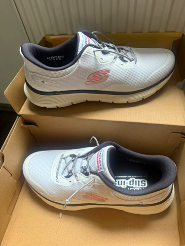 Skechers hands free - hands,
